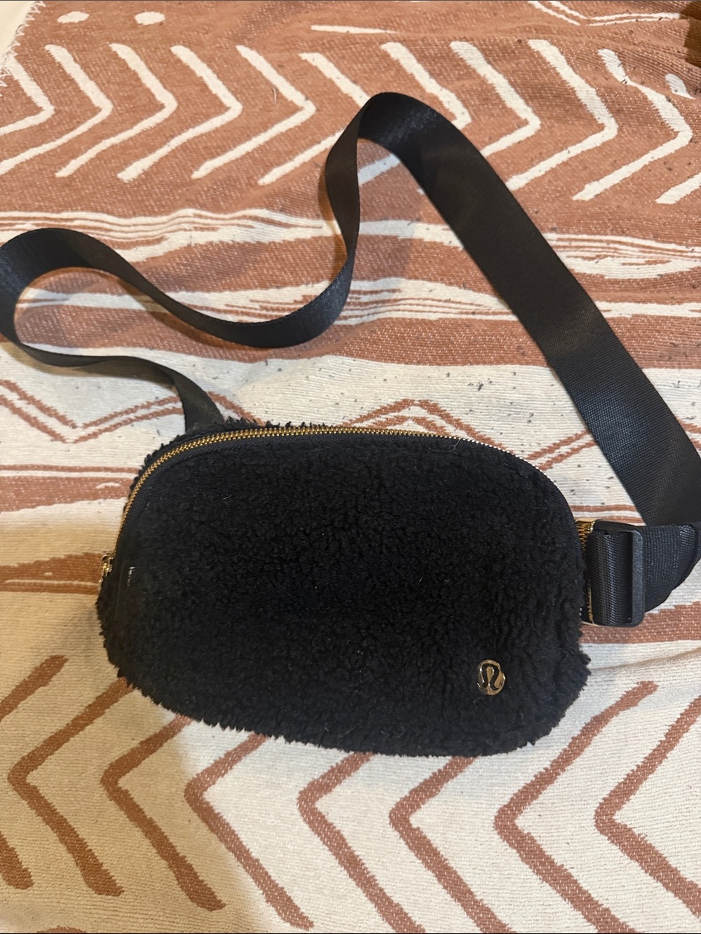 lululemon athletica Black Sherpa Belt Bag with Gold Zipper